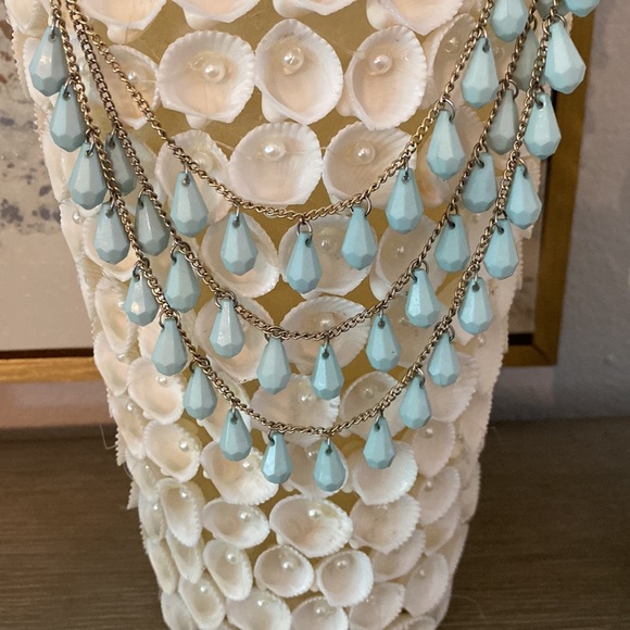 Beautiful turquoise color bead necklace. - Picture 4 of 7